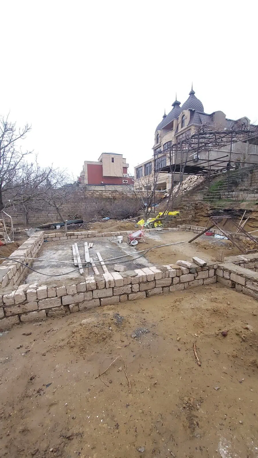 6 otaqlı villa 450 m² - 16 sot torpaq sahəsində satılır — şəkil 12