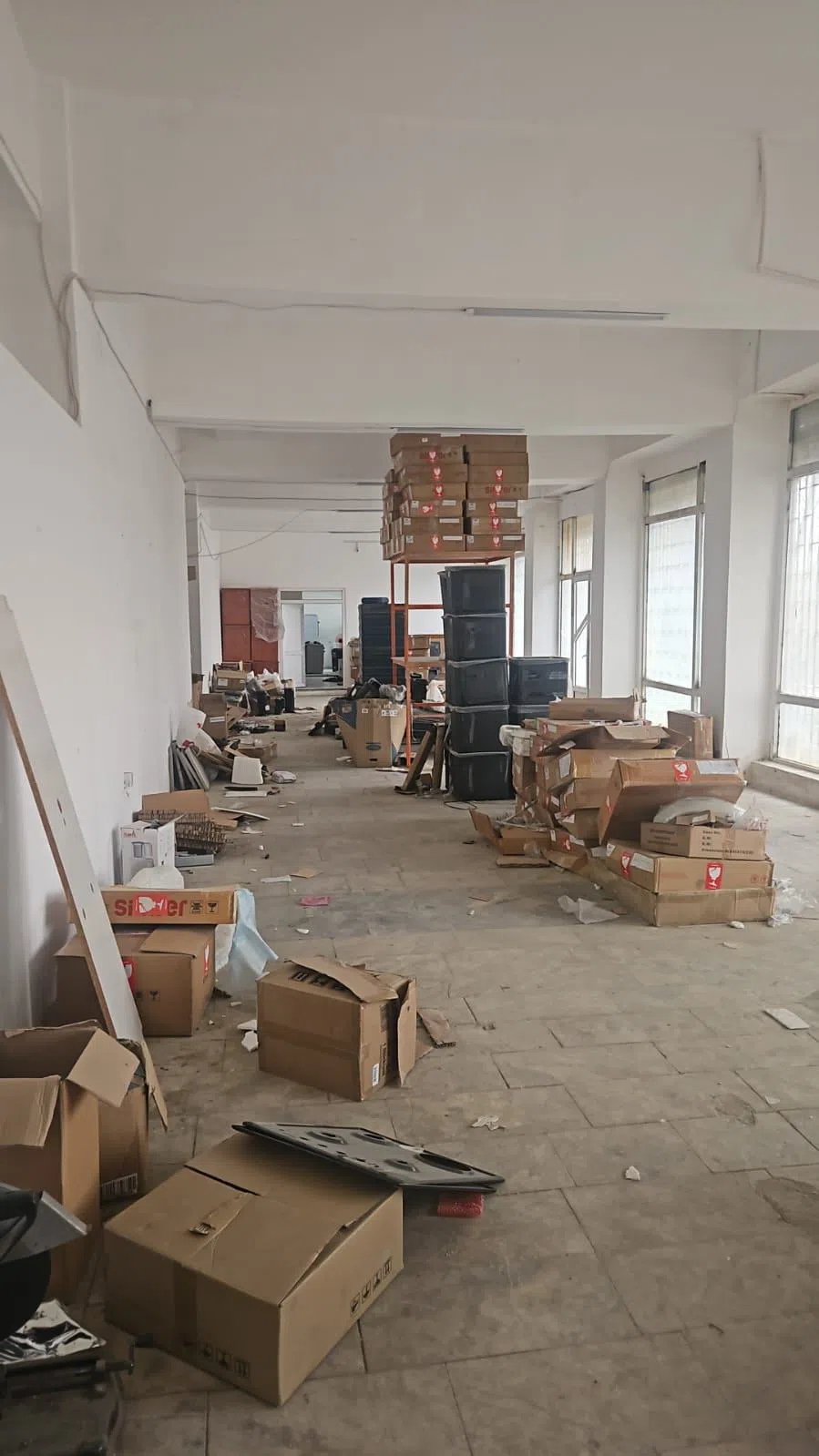 Əla təmirli ticarət obyekti, 400 m² kirayə verilir — şəkil 18