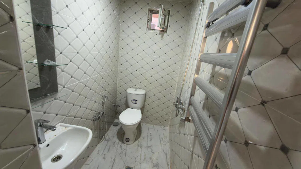 6 otaqlı həyət evi 110 m² - 2 sot torpaq sahəsində kirayə verilir
