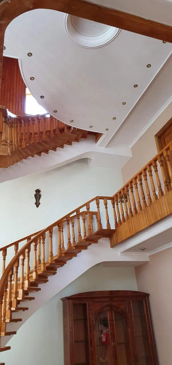 Продается 5-комнатная дача, 350 м² - Tenderyard
