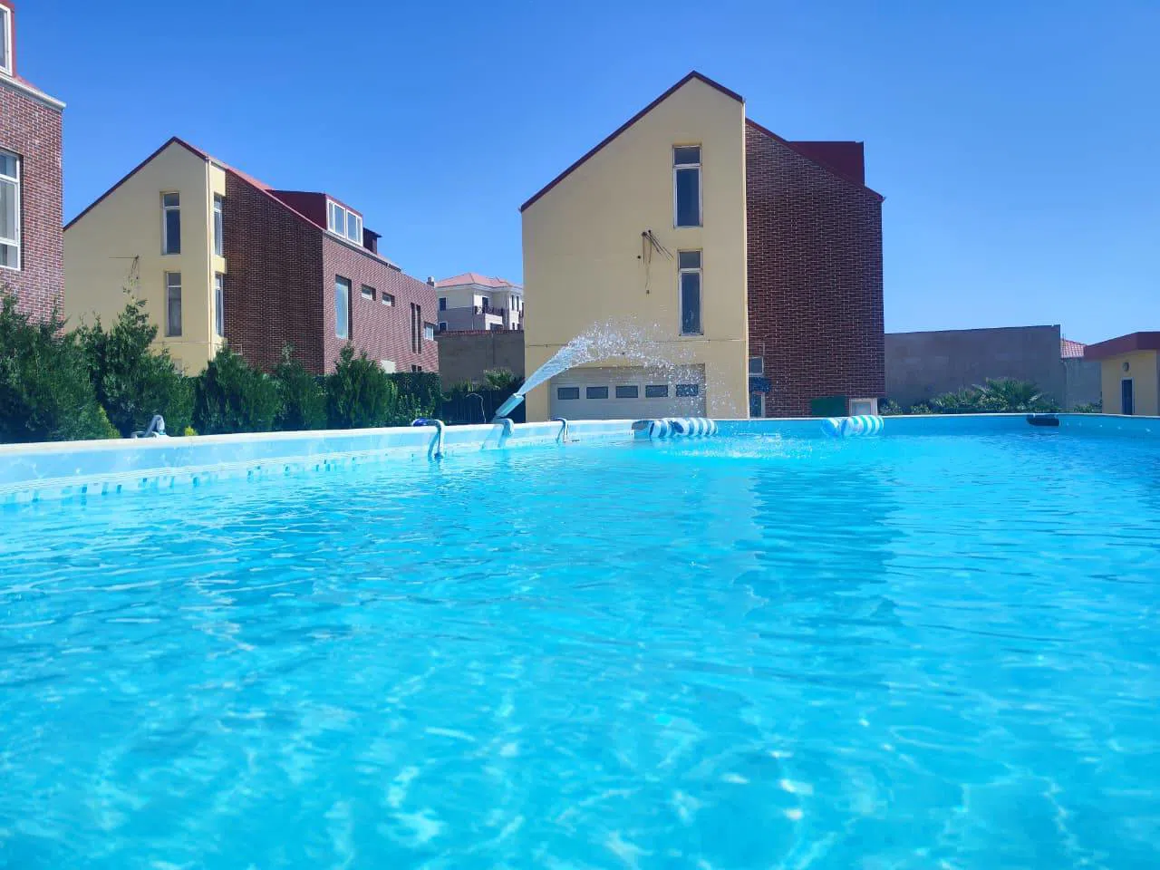 7 otaqlı villa 450 m² - 6 sot torpaq sahəsində satılır — şəkil 1