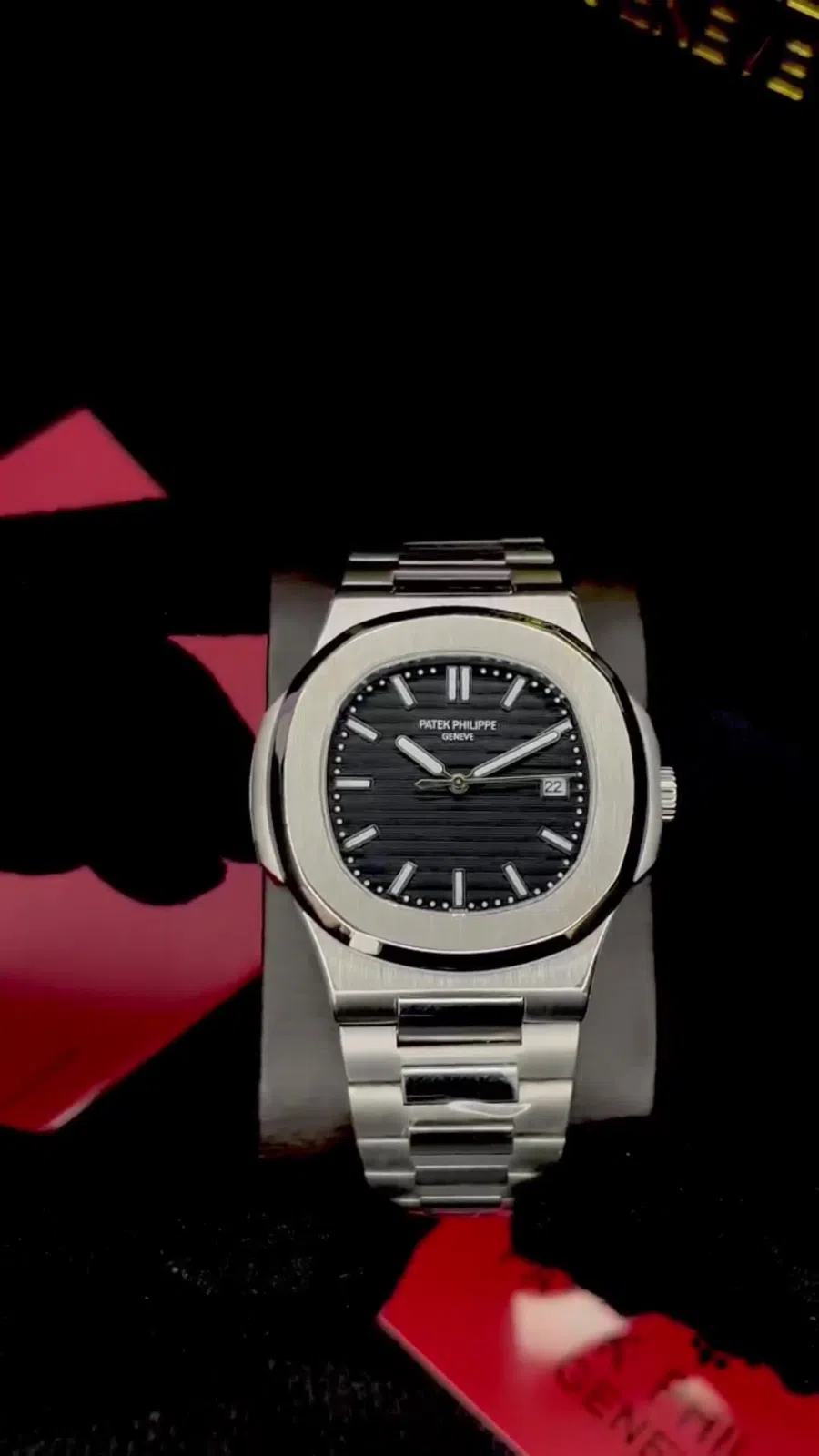 Patek Philippe Nautilus qol saatı — şəkil 2