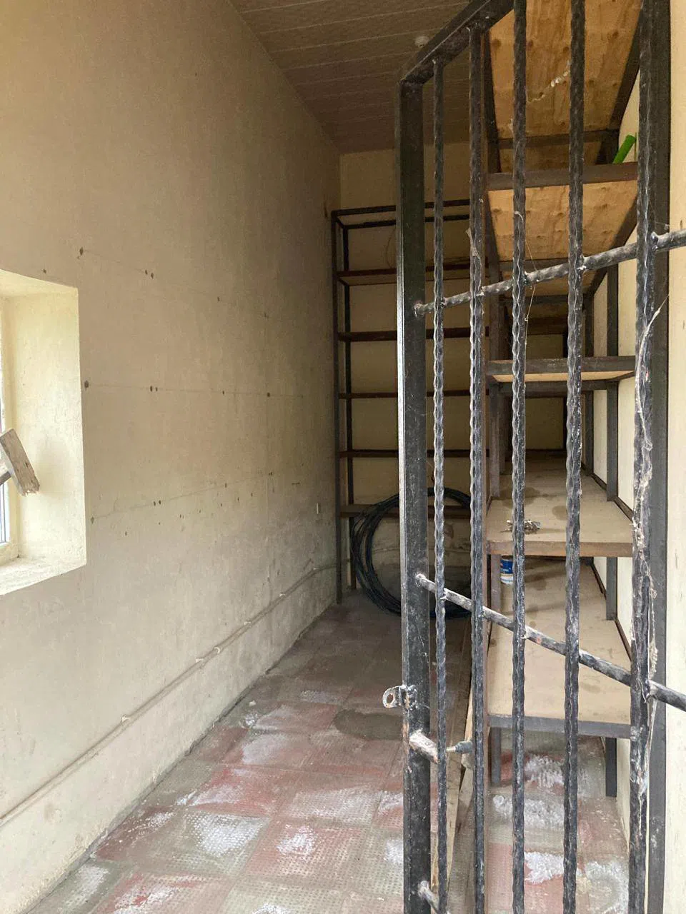 Yaxşı təmirli ticarət obyekti, 450 m² satılır — şəkil 13