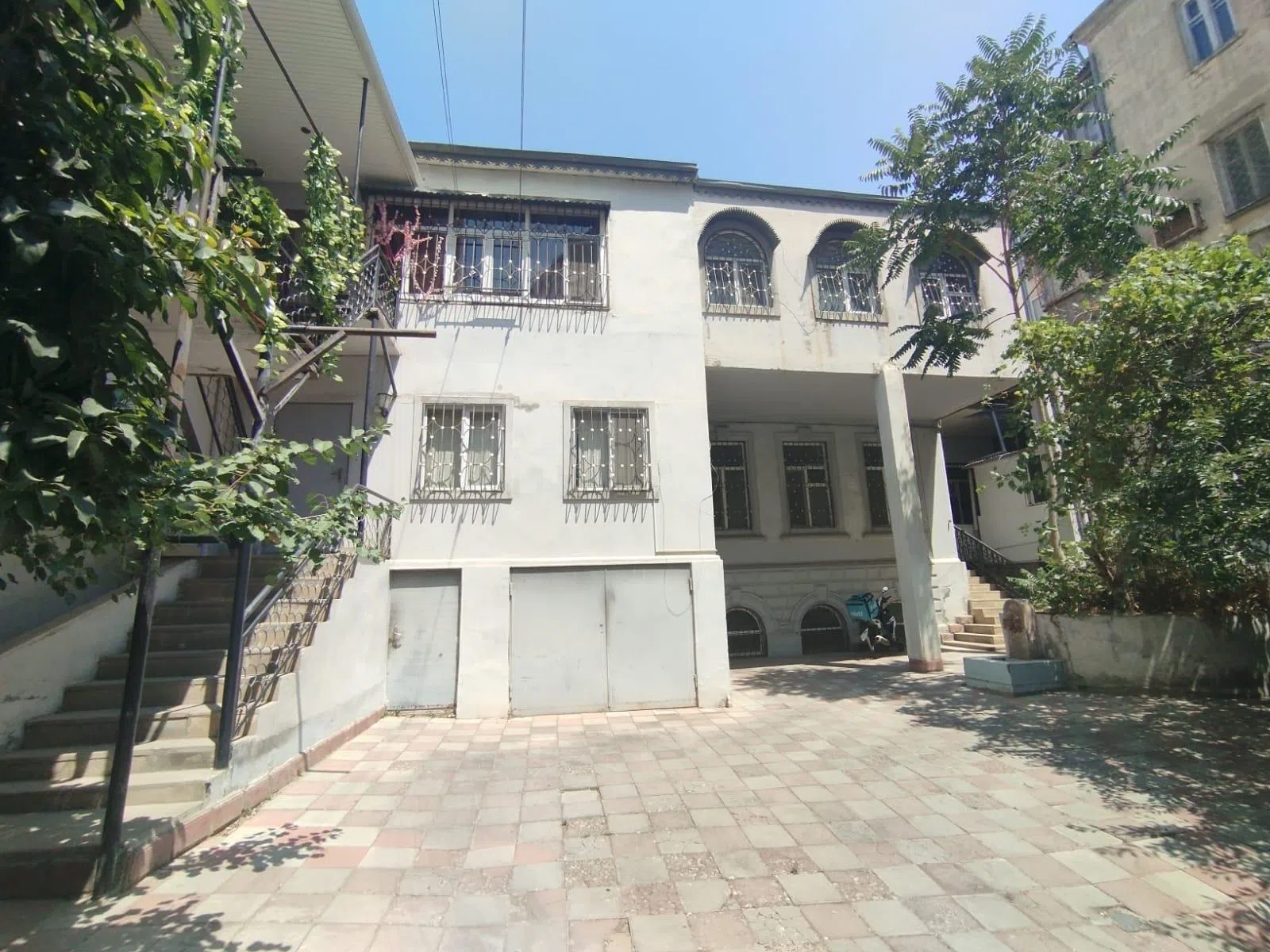 4 otaqlı ofis 130 m² kirayə verilir — şəkil 20