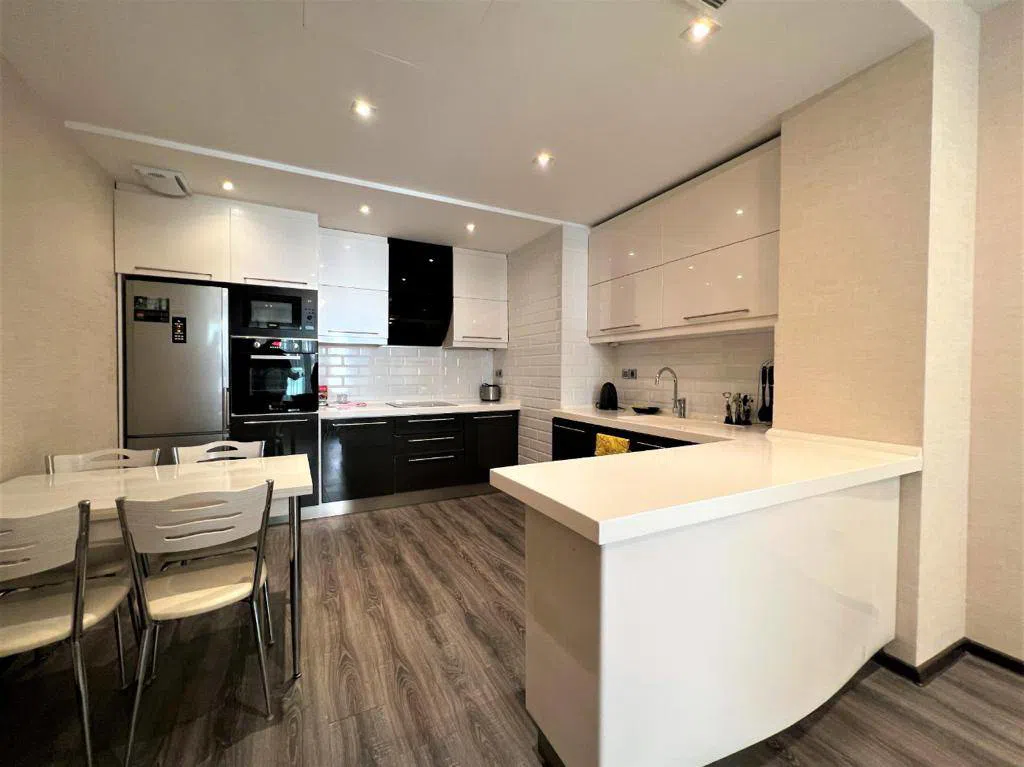 2 otaqlı mənzil 100 m² kirayə verilir — şəkil 3