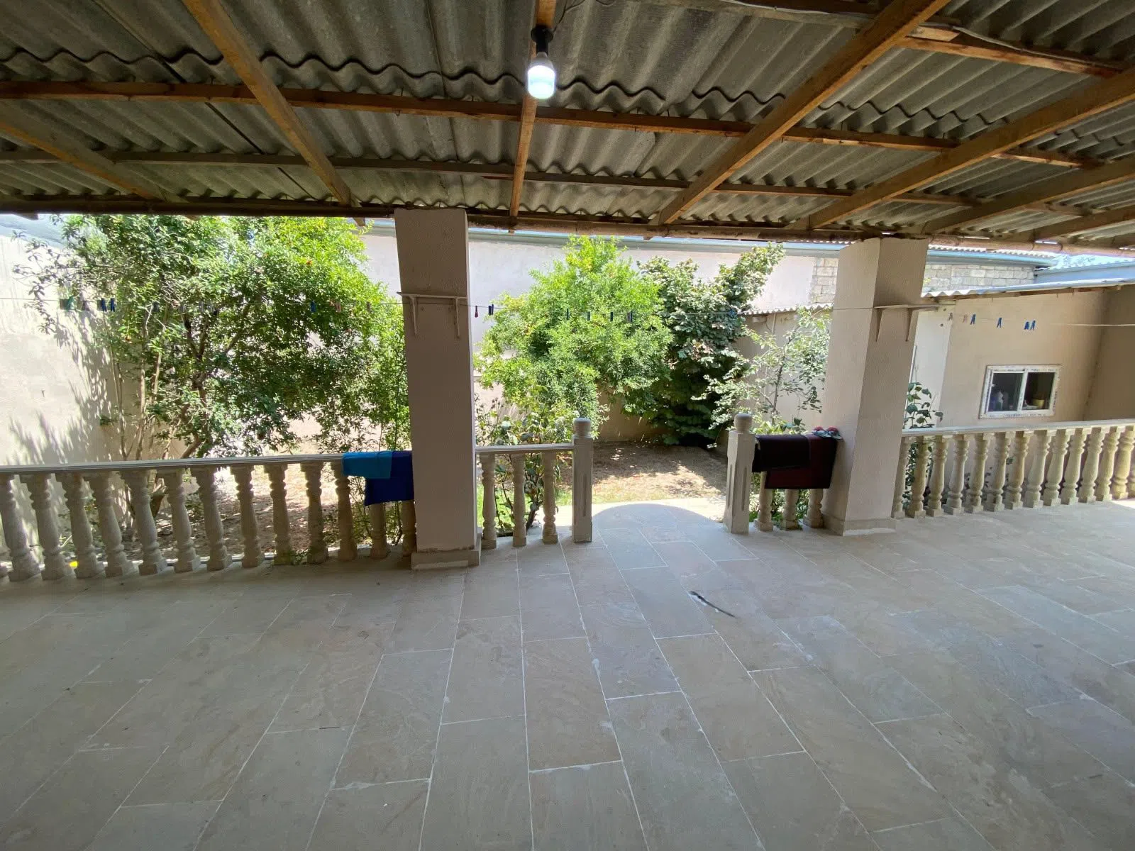 4 otaqlı həyət evi 150 m² satılır — şəkil 1