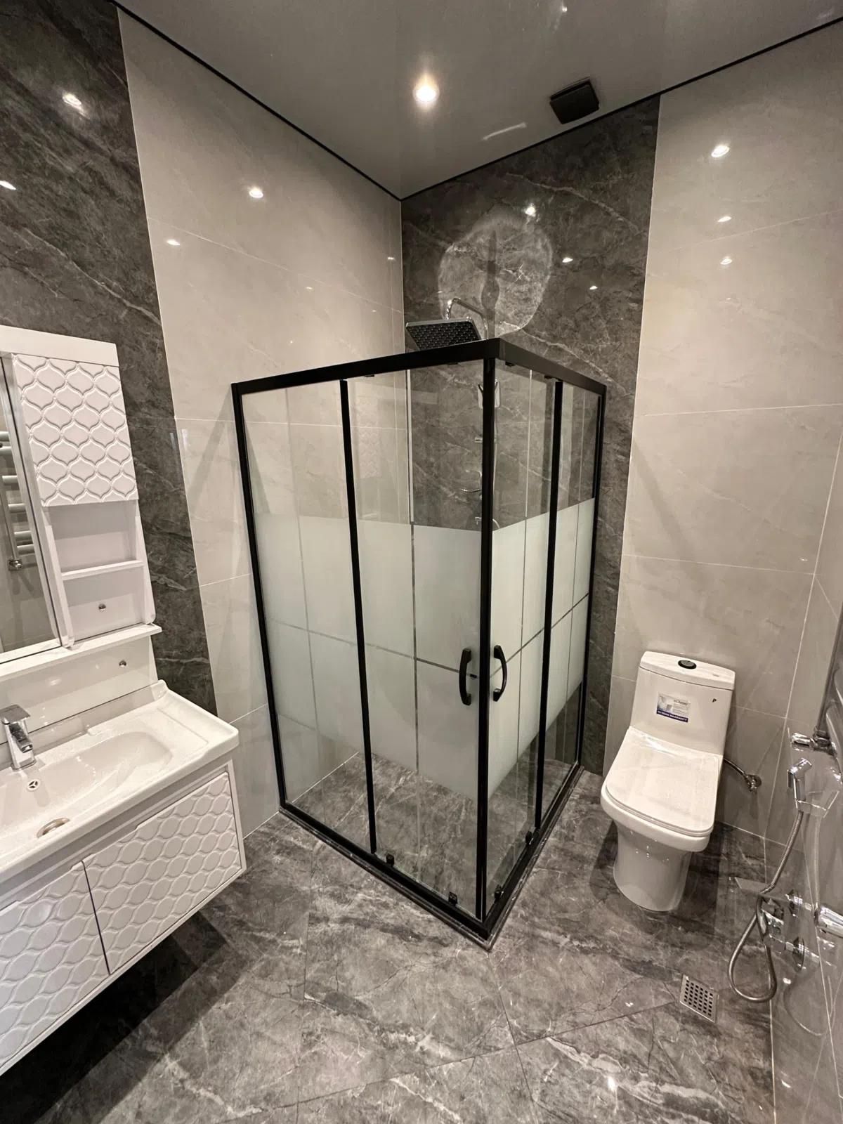 6 otaqlı villa 420 m² - 9 sot torpaq sahəsində satılır