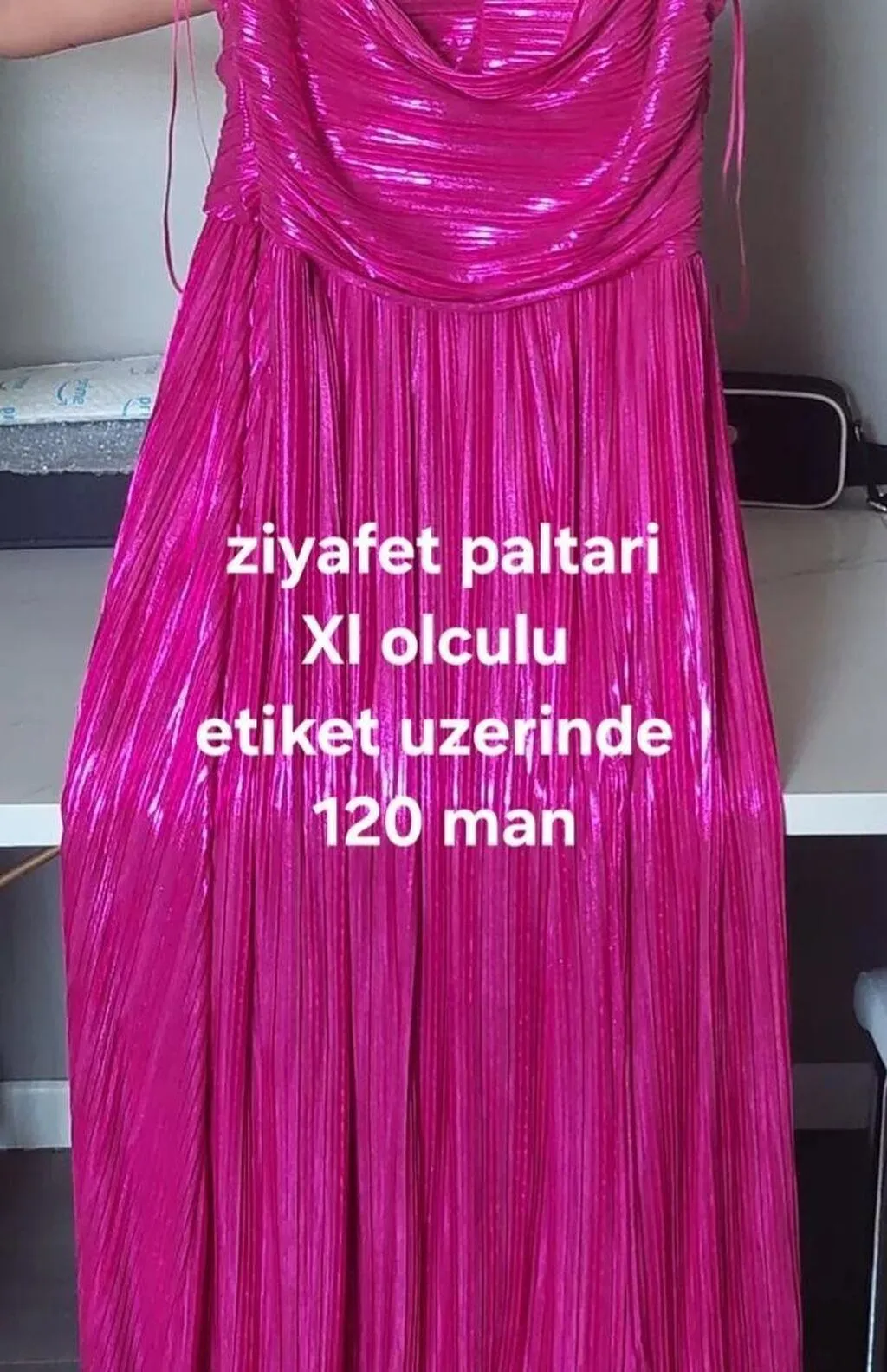 Parlaq Fuşya Ziyafət Paltarı — şəkil 1