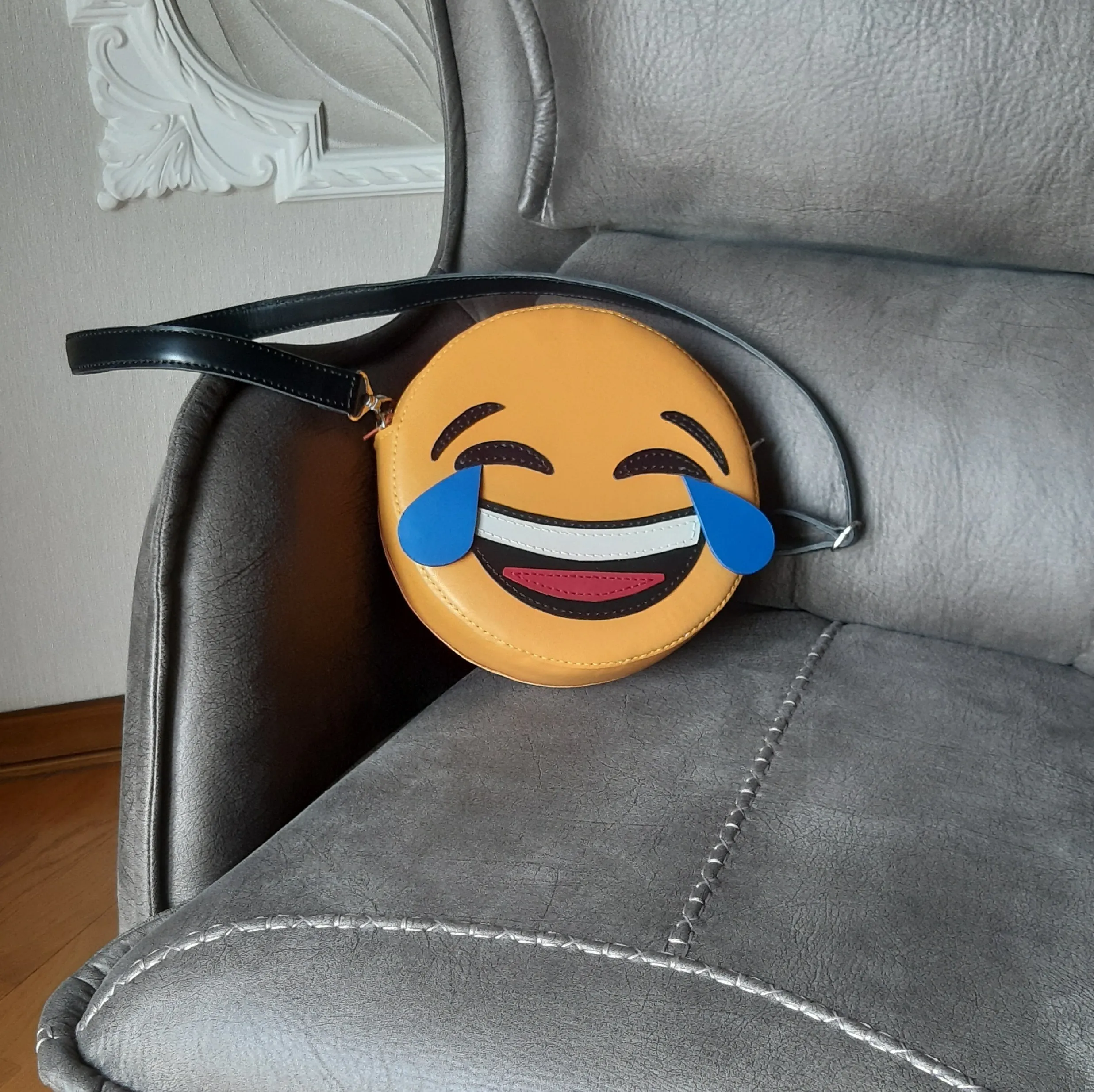 Sarı rəng uşaq çantası — şəkil 2