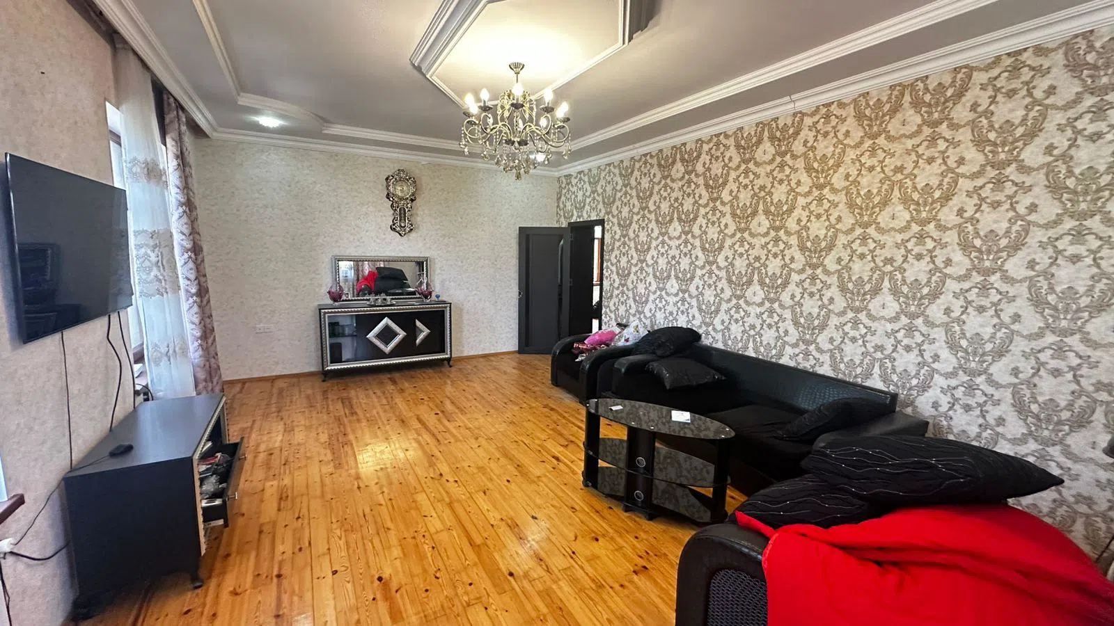 7 otaqlı həyət evi 264 m² - 15 sot torpaq sahəsində satılır