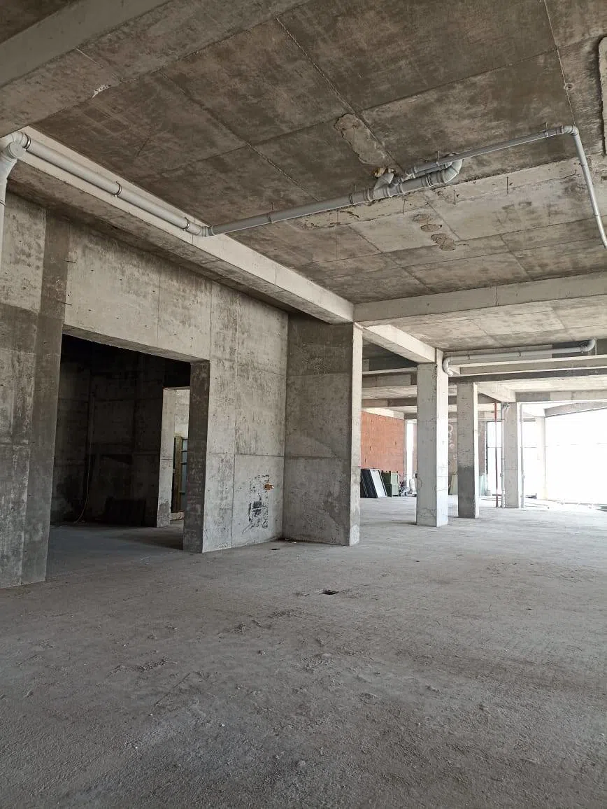Təmirsiz obyekti, 5200 m² kirayə verilir — şəkil 7