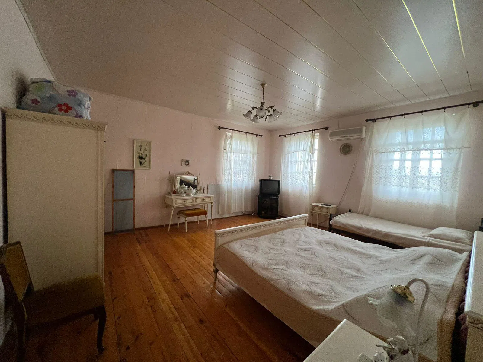 6 otaqlı bağ evi 200 m² 7 sot torpaq sahəsində satılır — şəkil 3