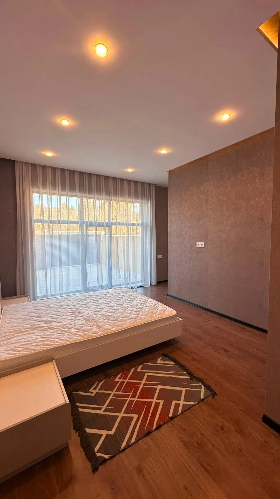 4 otaqlı bağ evi 140 m² 3.5 sot torpaq sahəsində satılır — şəkil 4