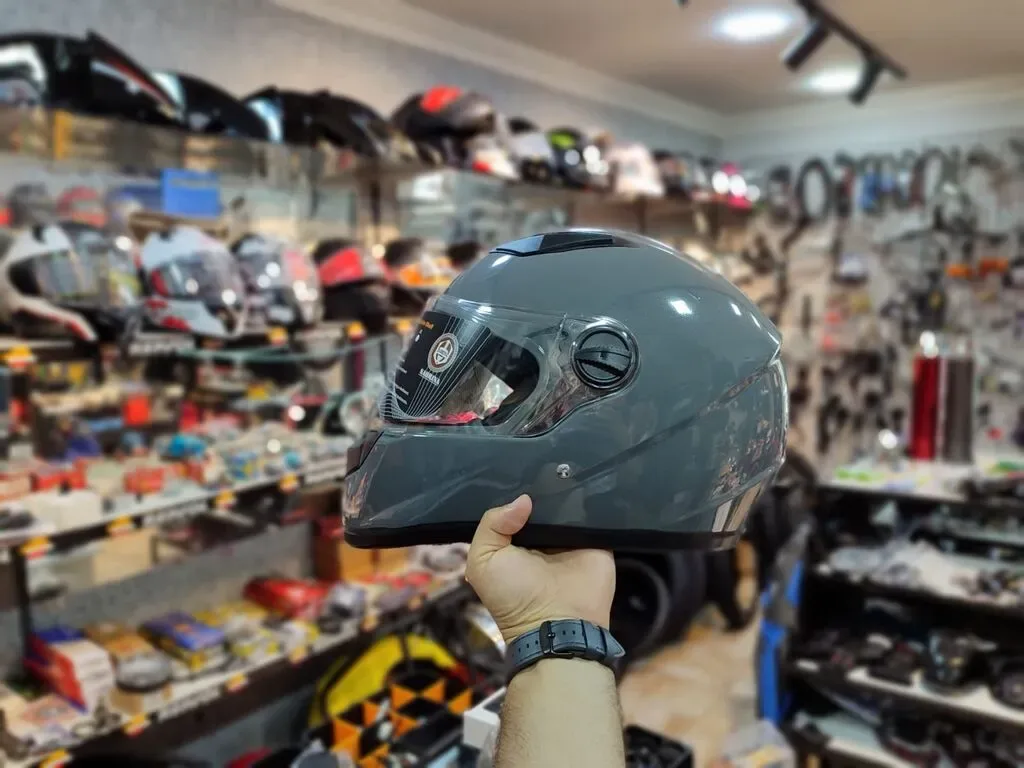 Moto kaska — şəkil 1