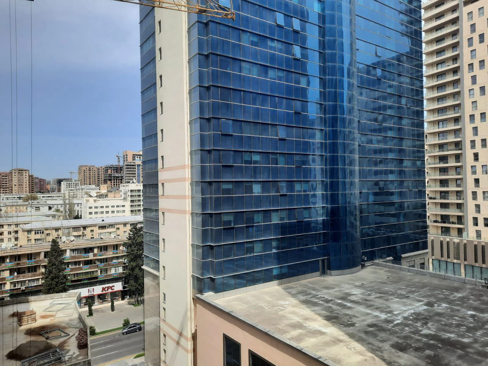 2 otaqlı mənzil 65 m² kirayə verilir — şəkil 13