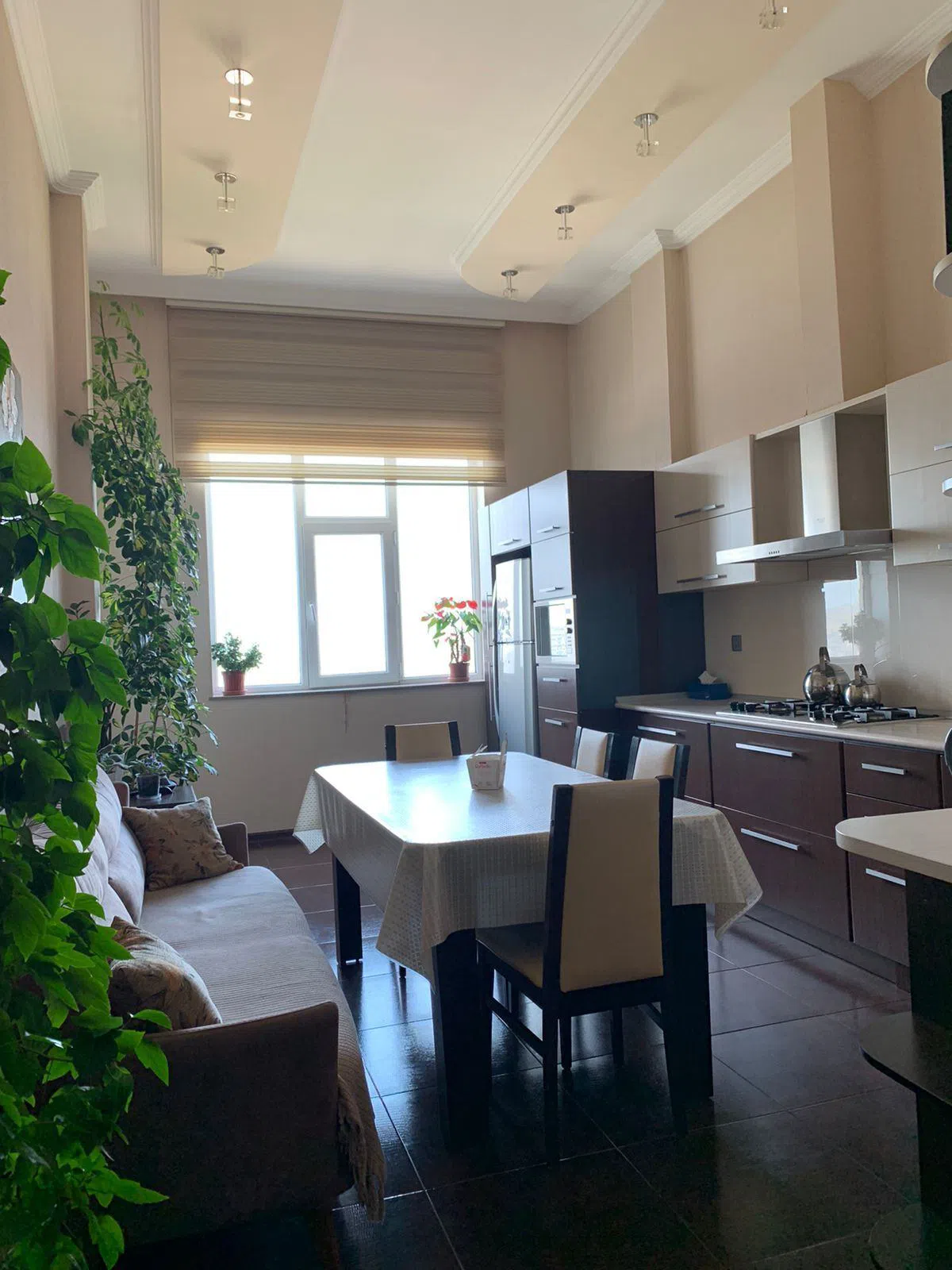 4 otaqlı mənzil 200 m² satılır — şəkil 11