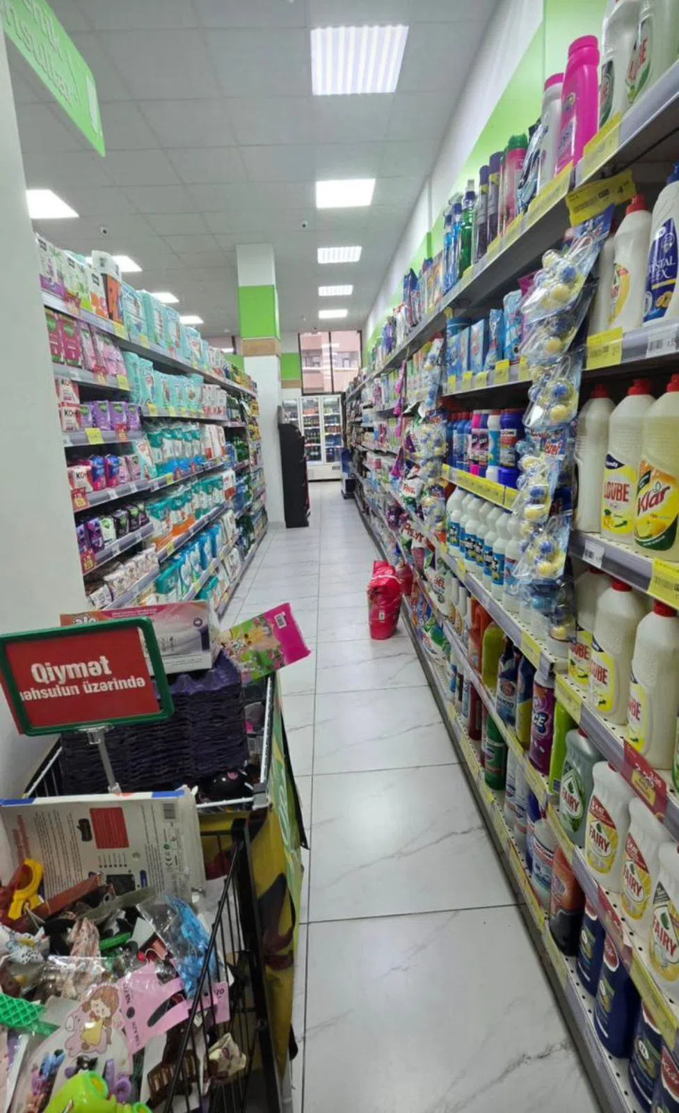 Əla təmirli ticarət obyekti, 135 m² satılır