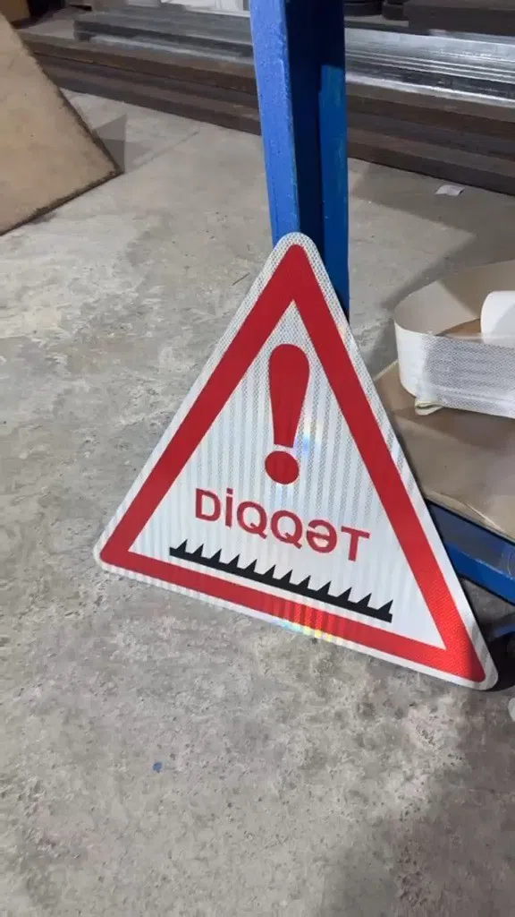 Caution road sign - Tenderyard