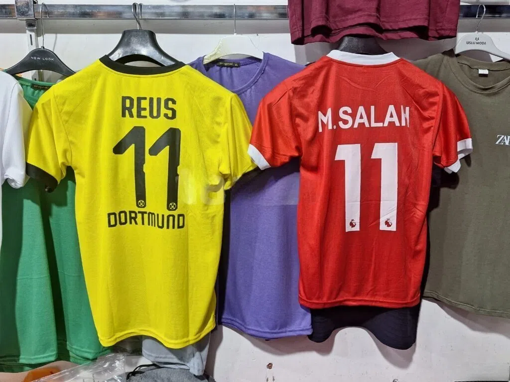 Uniseks idman geyimi, 12-13 yaş, Qarışıq rəng