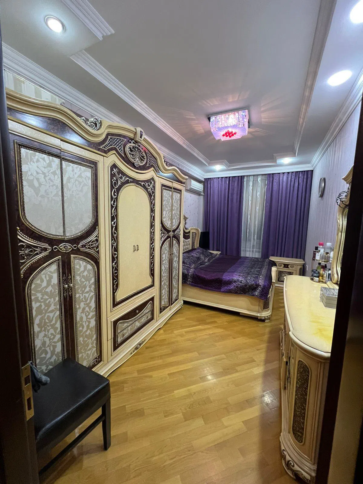 4 otaqlı mənzil 140 m² satılır — şəkil 12