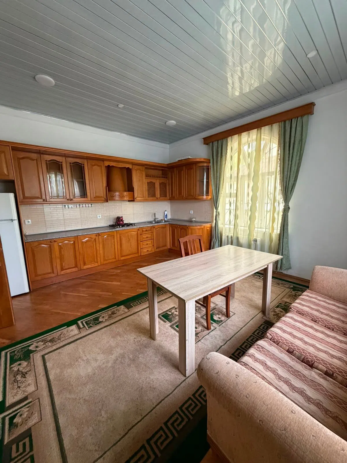 300 m² Yaxşı təmirli obyekt kirayə verilir — şəkil 9