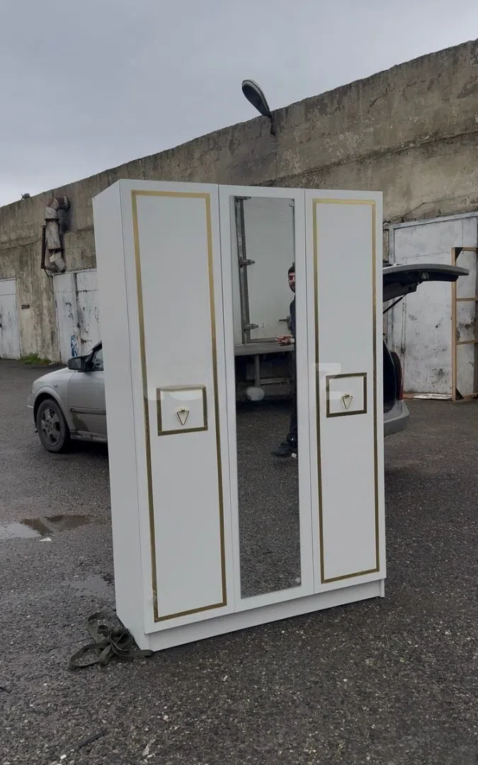 3 qapılı gənc dolab