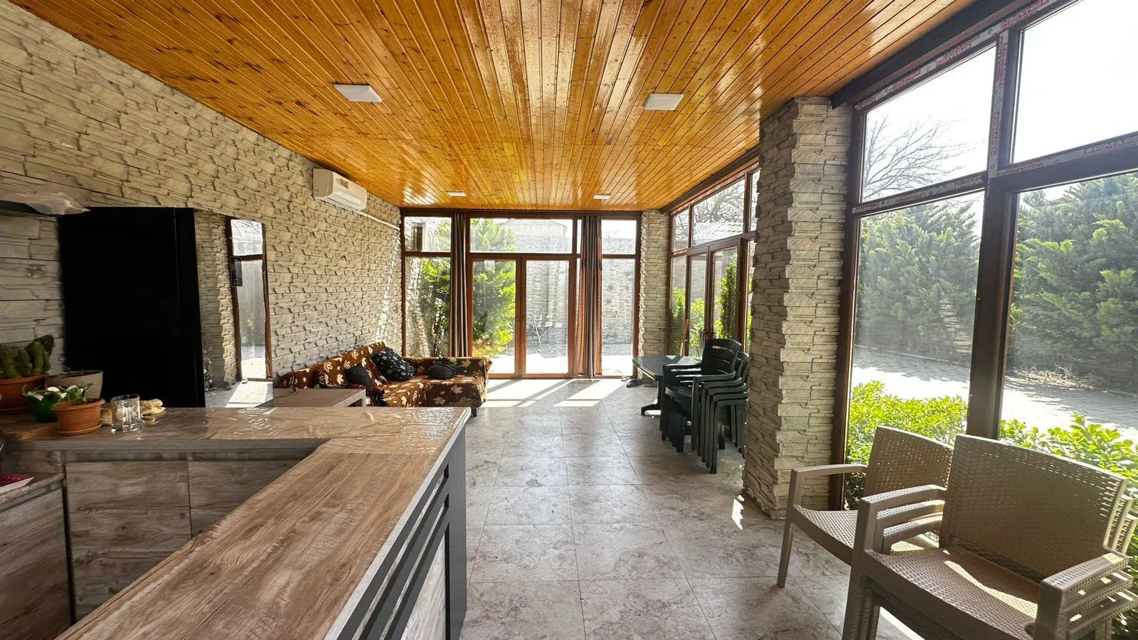 7 otaqlı həyət evi 264 m² - 15 sot torpaq sahəsində satılır