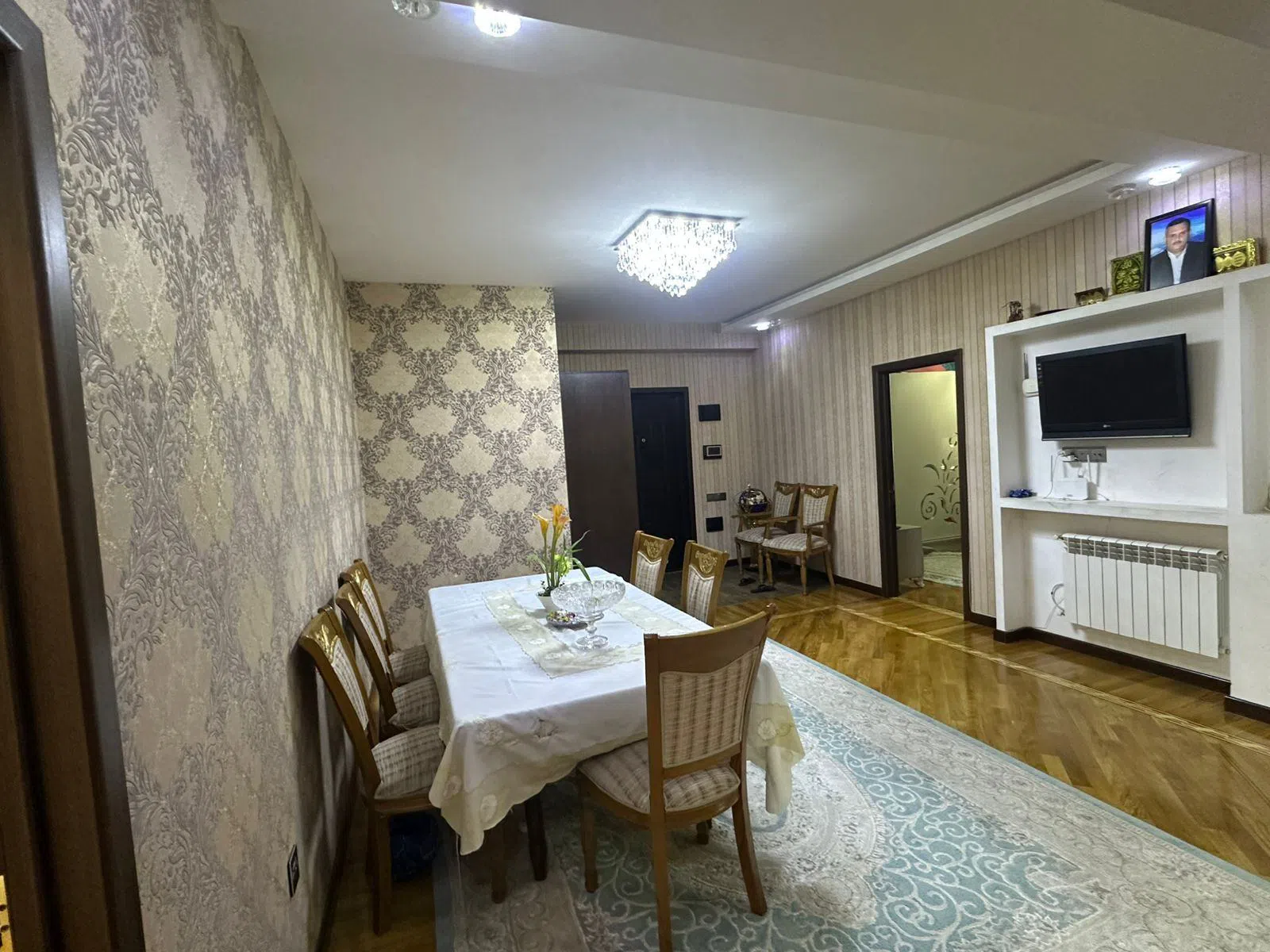 3 otaqlı mənzil 128 m² satılır
