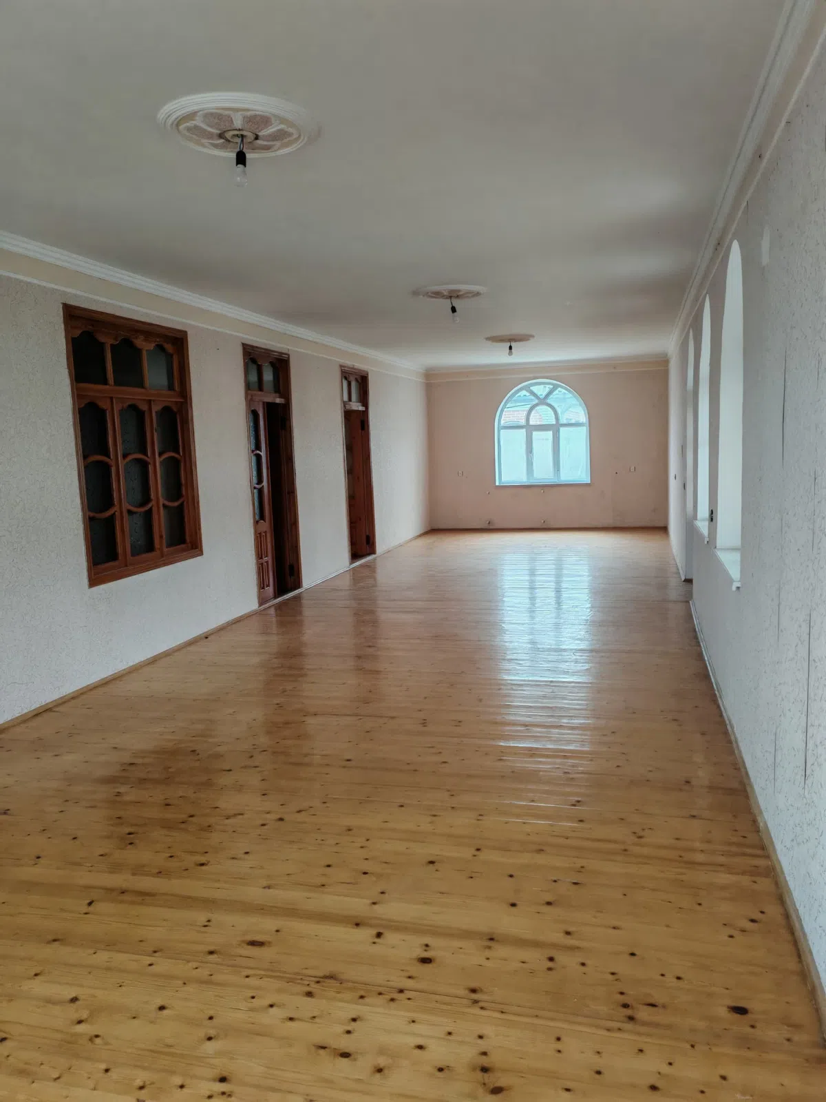 8 otaqlı bağ evi 300 m² 3 sot torpaq sahəsində satılır — şəkil 15