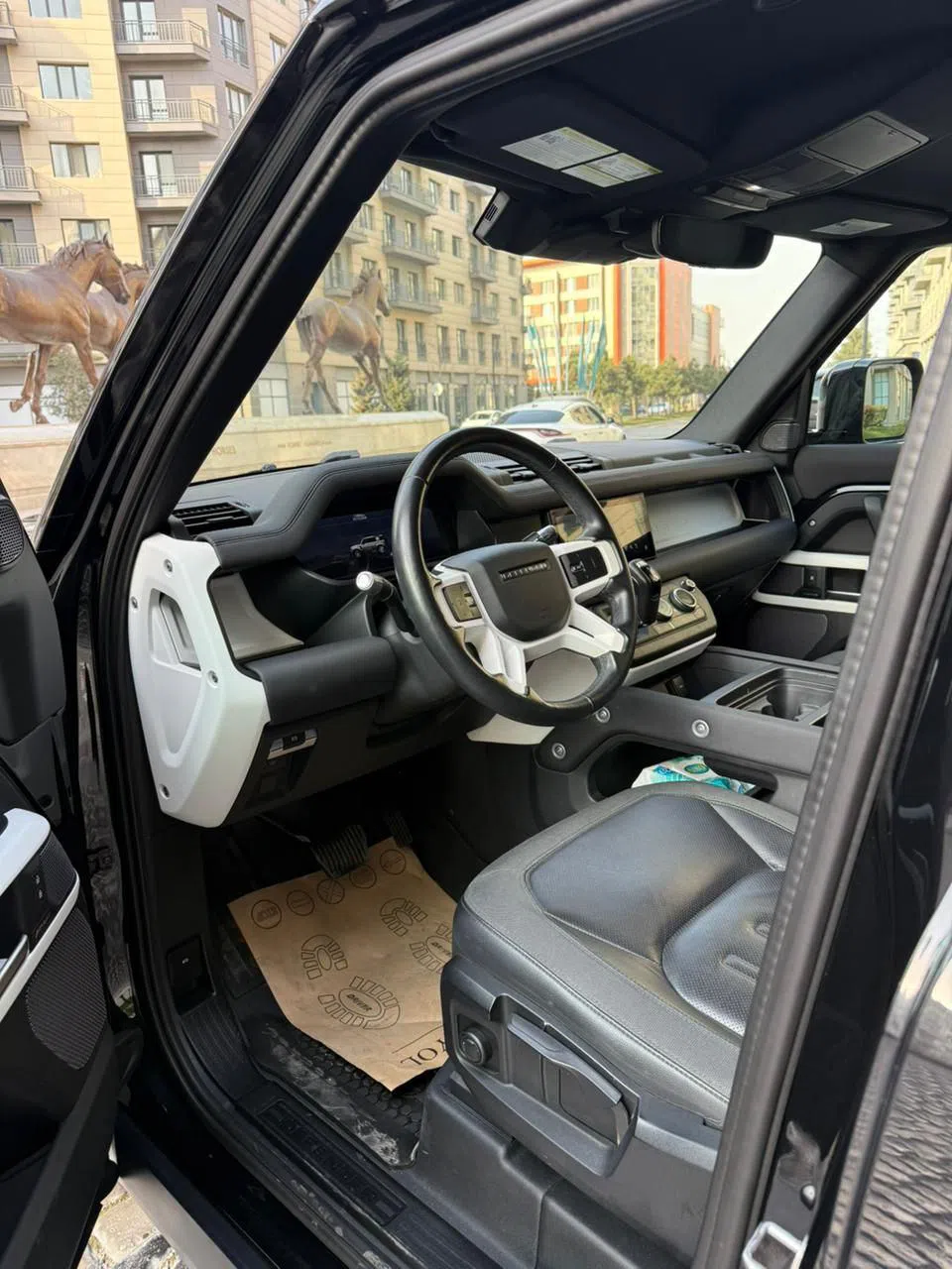 Land Rover Defender, 2021 il, 74000 km — şəkil 3