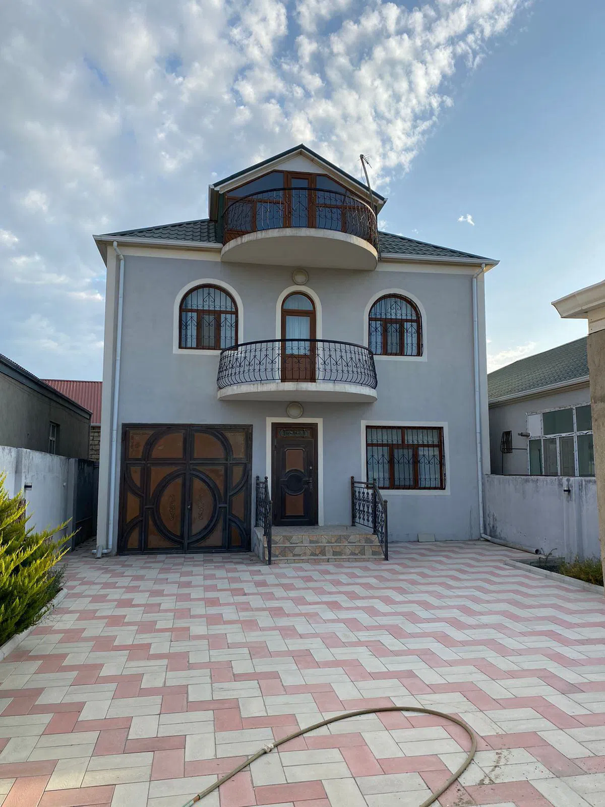 4 otaqlı həyət evi 300 m² - 3 sot torpaq sahəsində satılır — şəkil 3