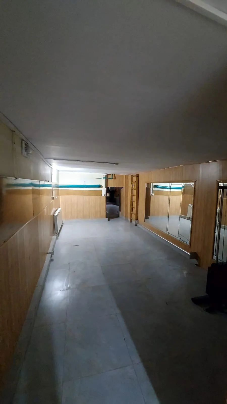 Yaxşı təmirli ticarət obyekti, 100 m² kirayə verilir — şəkil 3