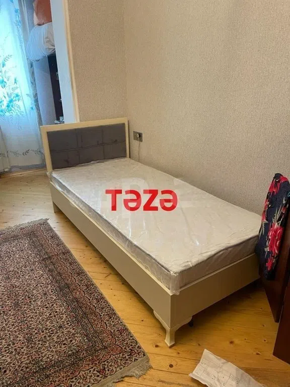 Laminat çarpayı, Bej rəng