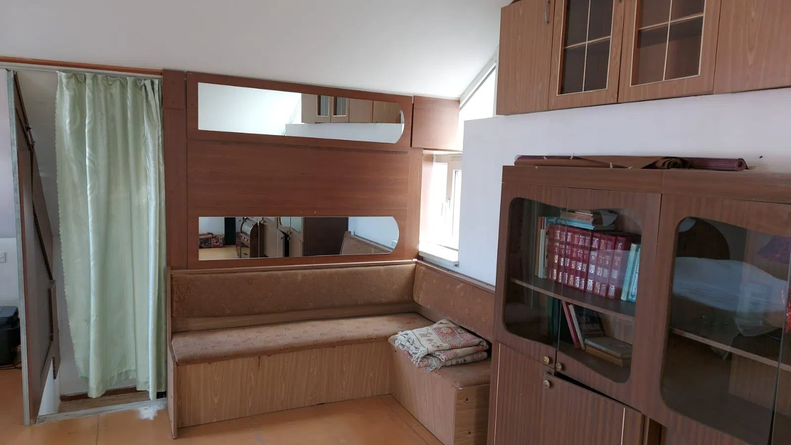 4 otaqlı həyət evi 182 m² - 4 sot torpaq sahəsində satılır — şəkil 26