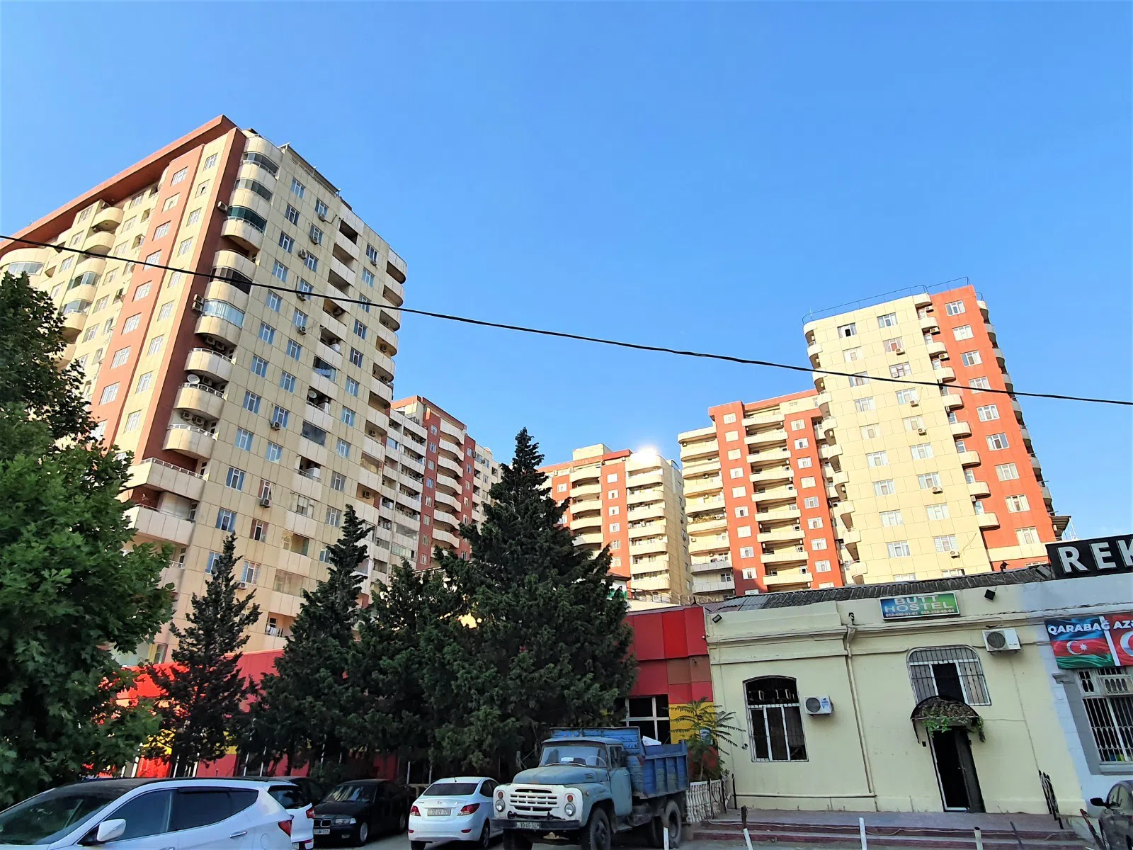 3 otaqlı mənzil 100 m² kirayə verilir