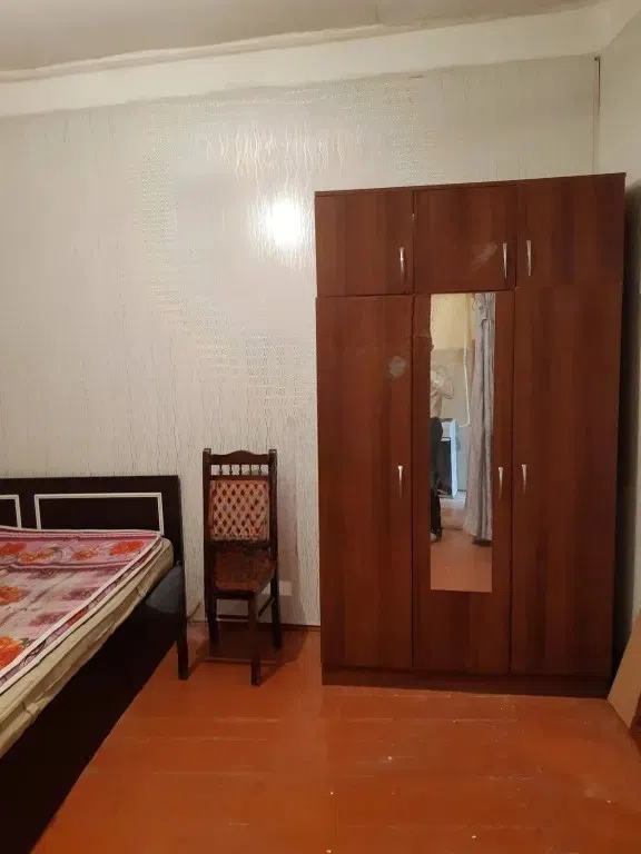 3 qapılı dolab — şəkil 1