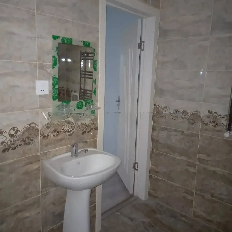 3 otaqlı mənzil 132 m² satılır