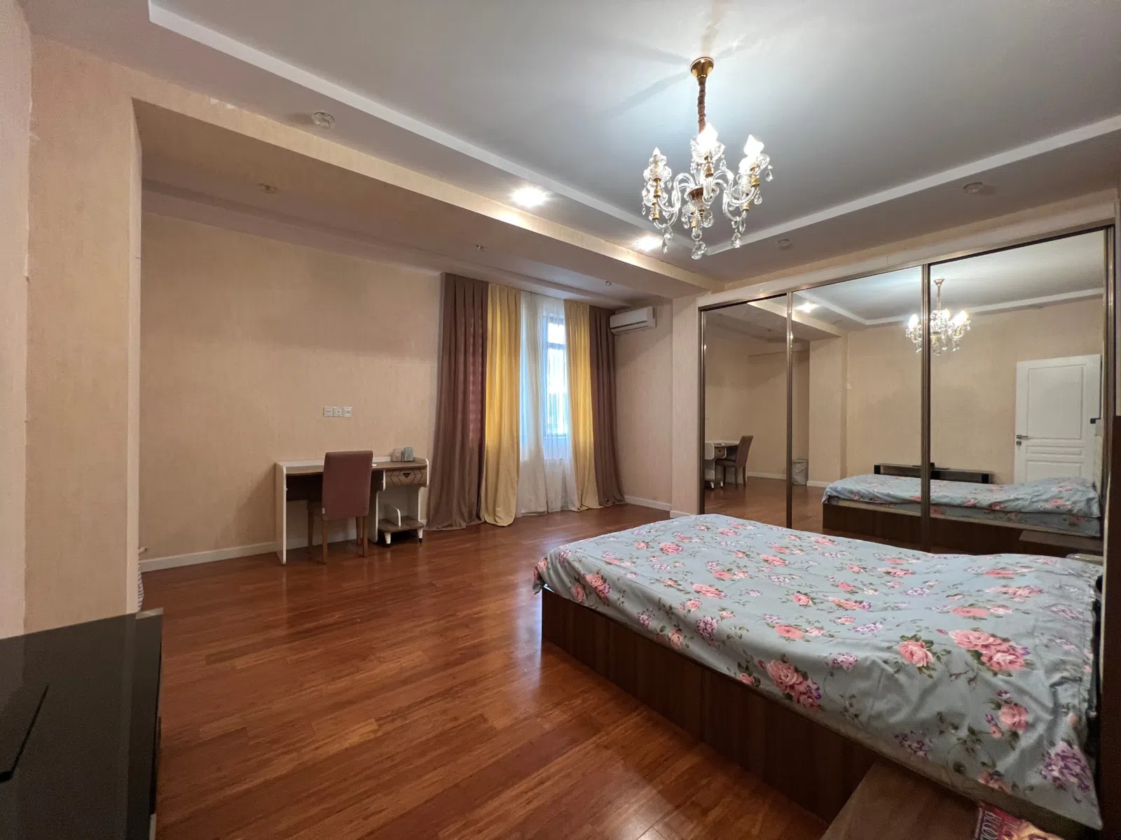 4 otaqlı mənzil 180 m² kirayə verilir — şəkil 20