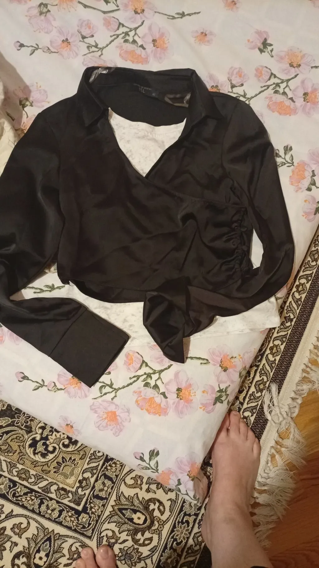 Qadın köynəyi, Qara rəng, Standart ölçü — şəkil 1