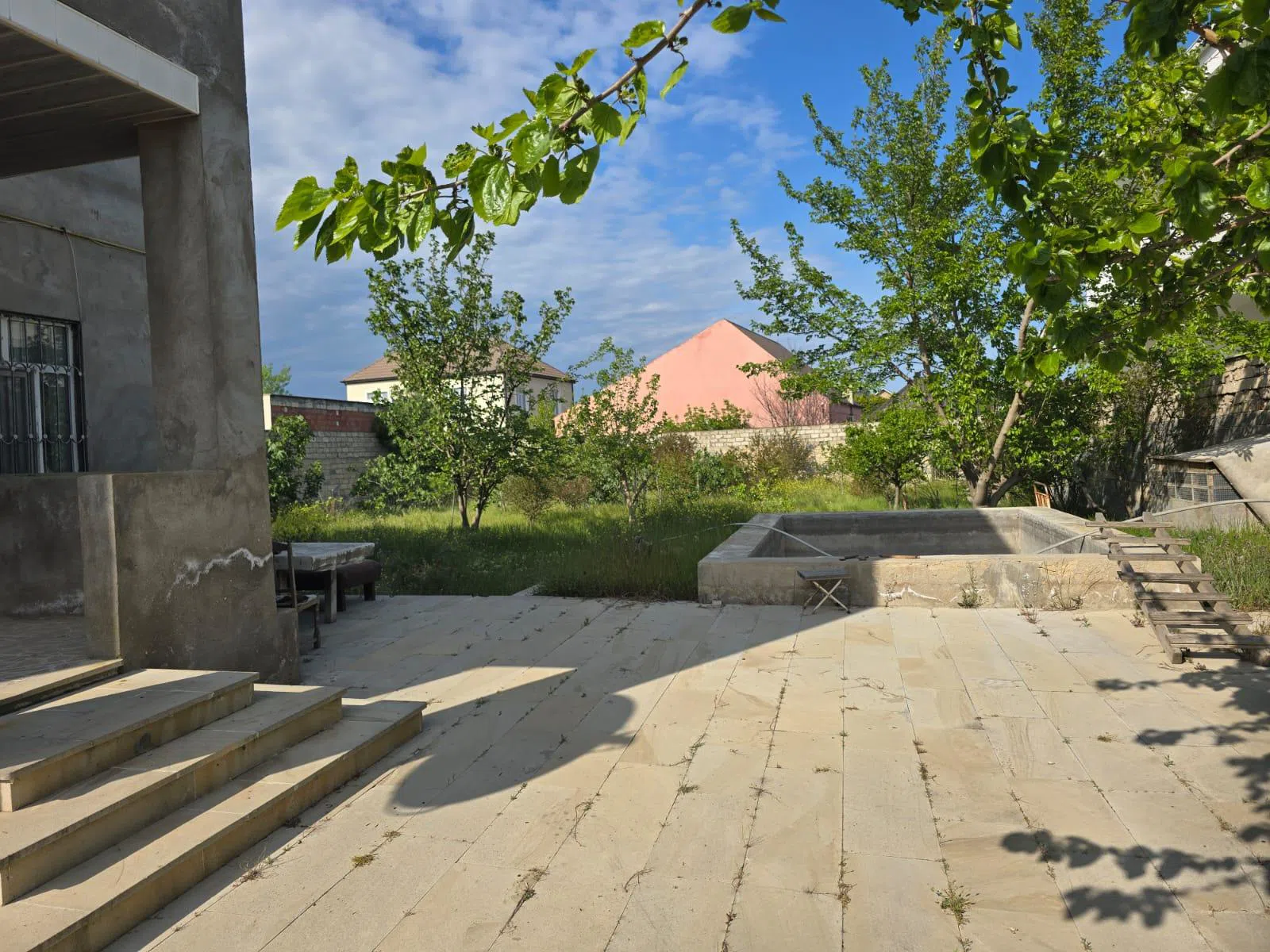 4 otaqlı bağ evi 200 m² 12 sot torpaq sahəsində satılır — şəkil 21