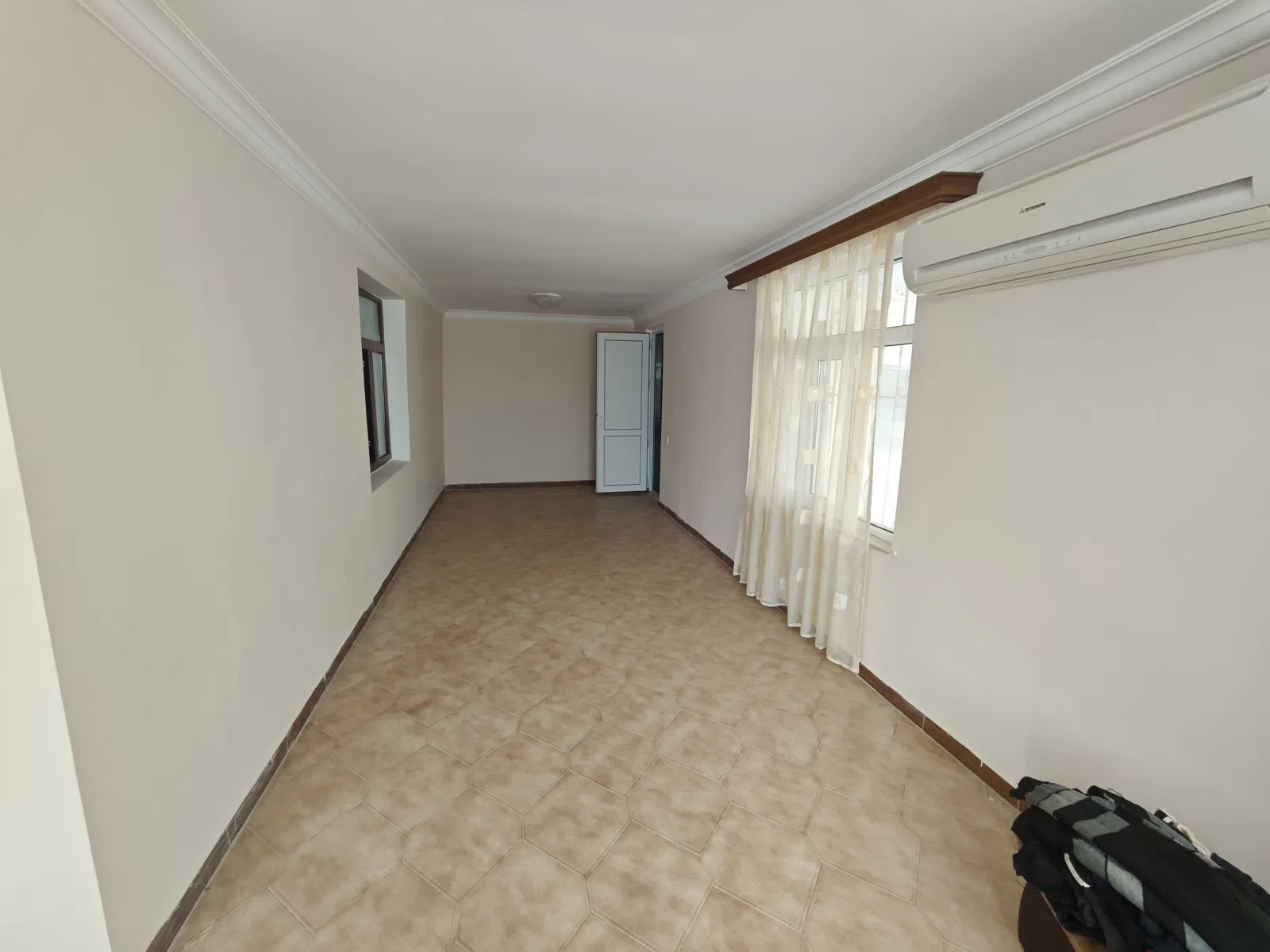 5 otaqlı bağ evi 255 m² 16 sot torpaq sahəsində satılır — şəkil 11
