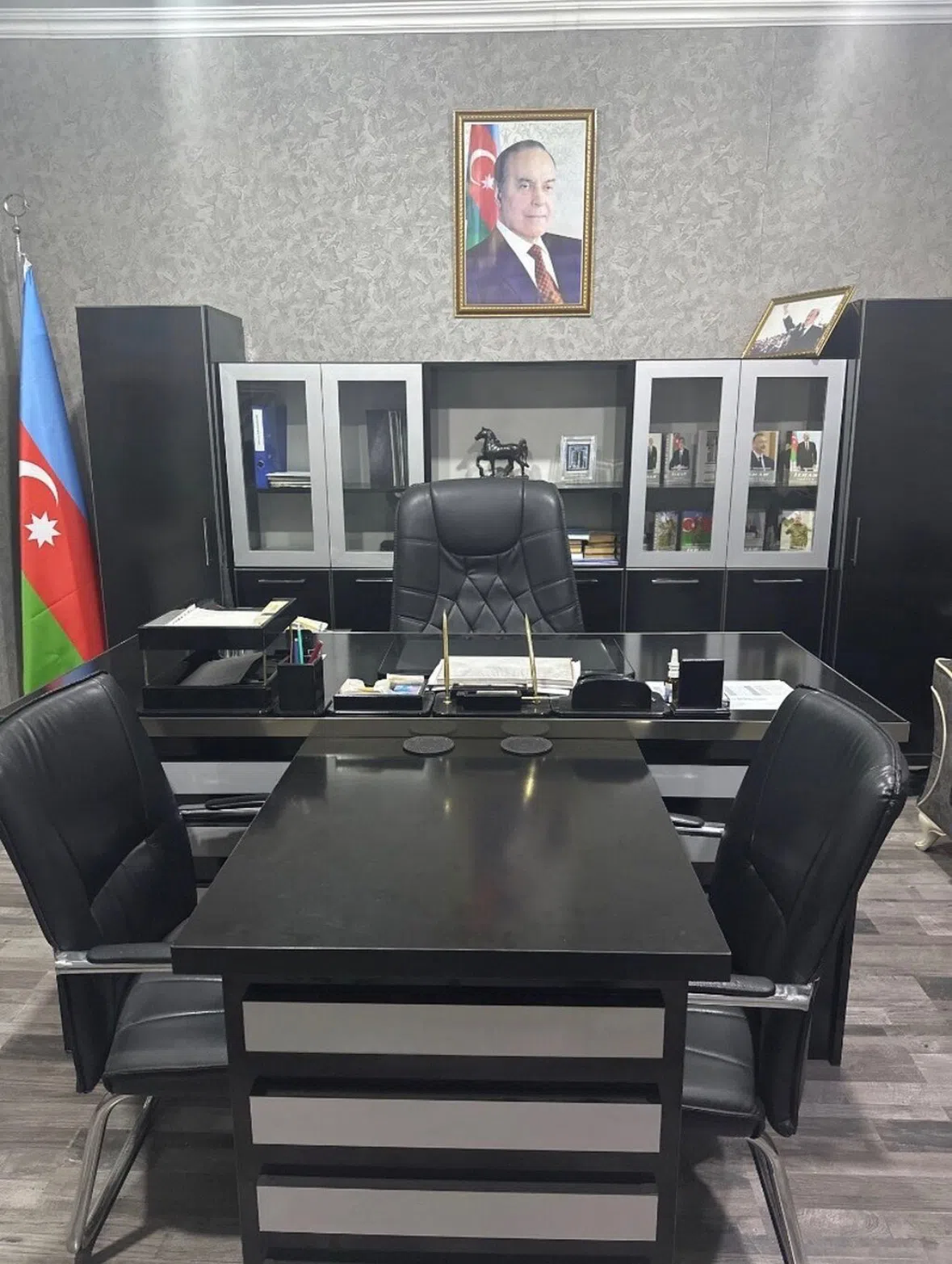Ofis mebel dəsti Qara rəng