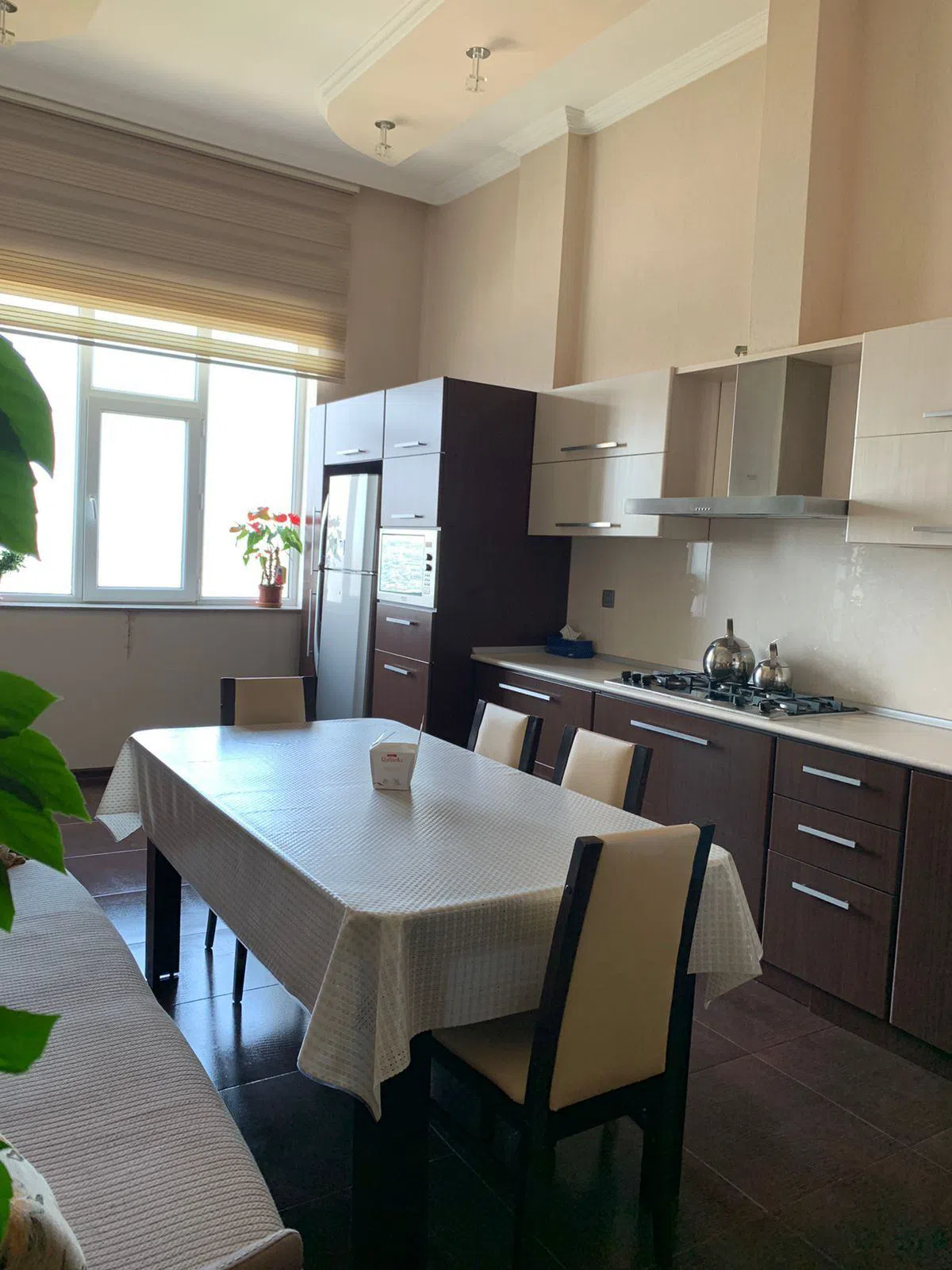 4 otaqlı mənzil 200 m² satılır — şəkil 12