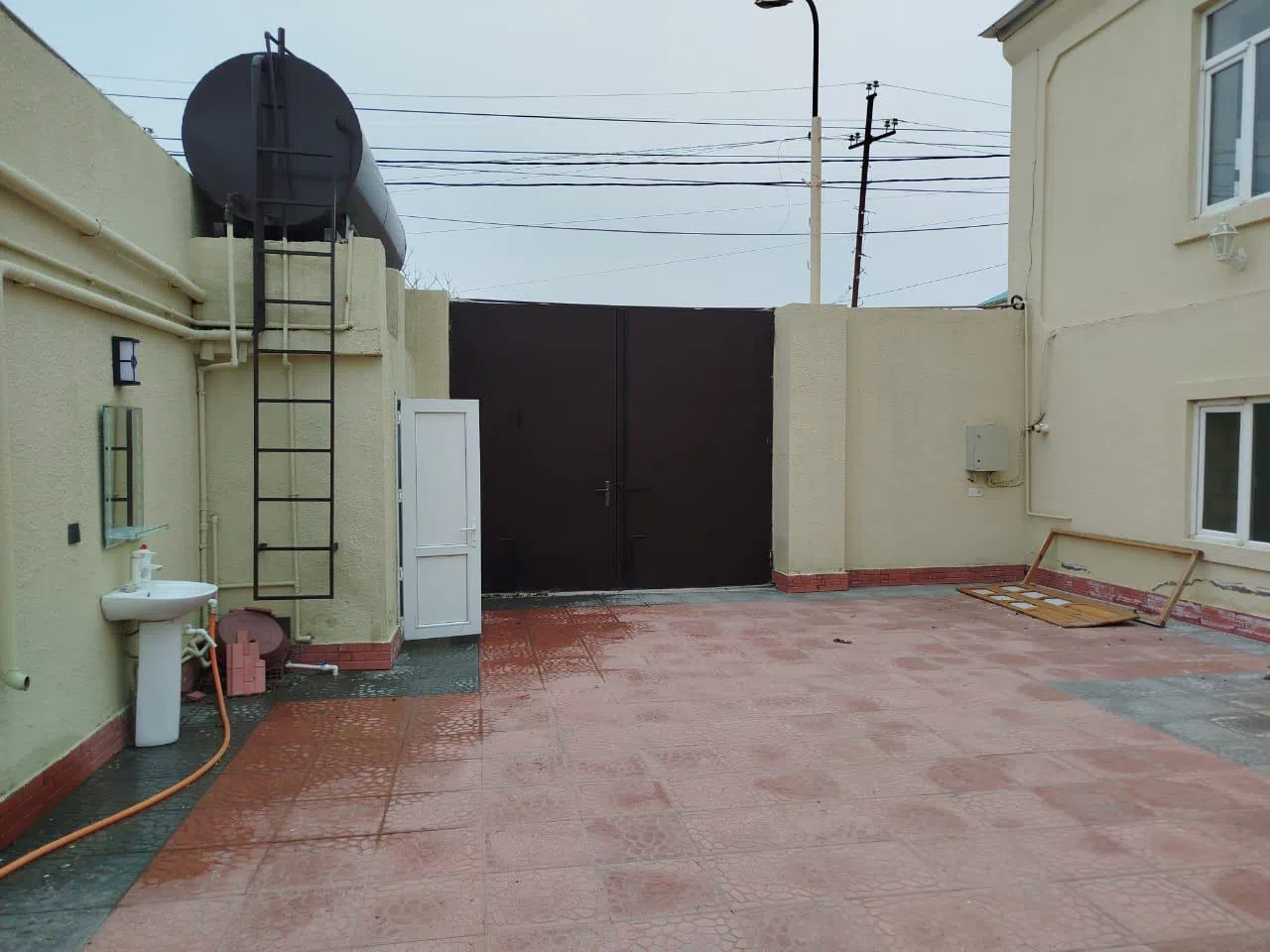 5 otaqlı həyət evi 280 m² - satılır — şəkil 9