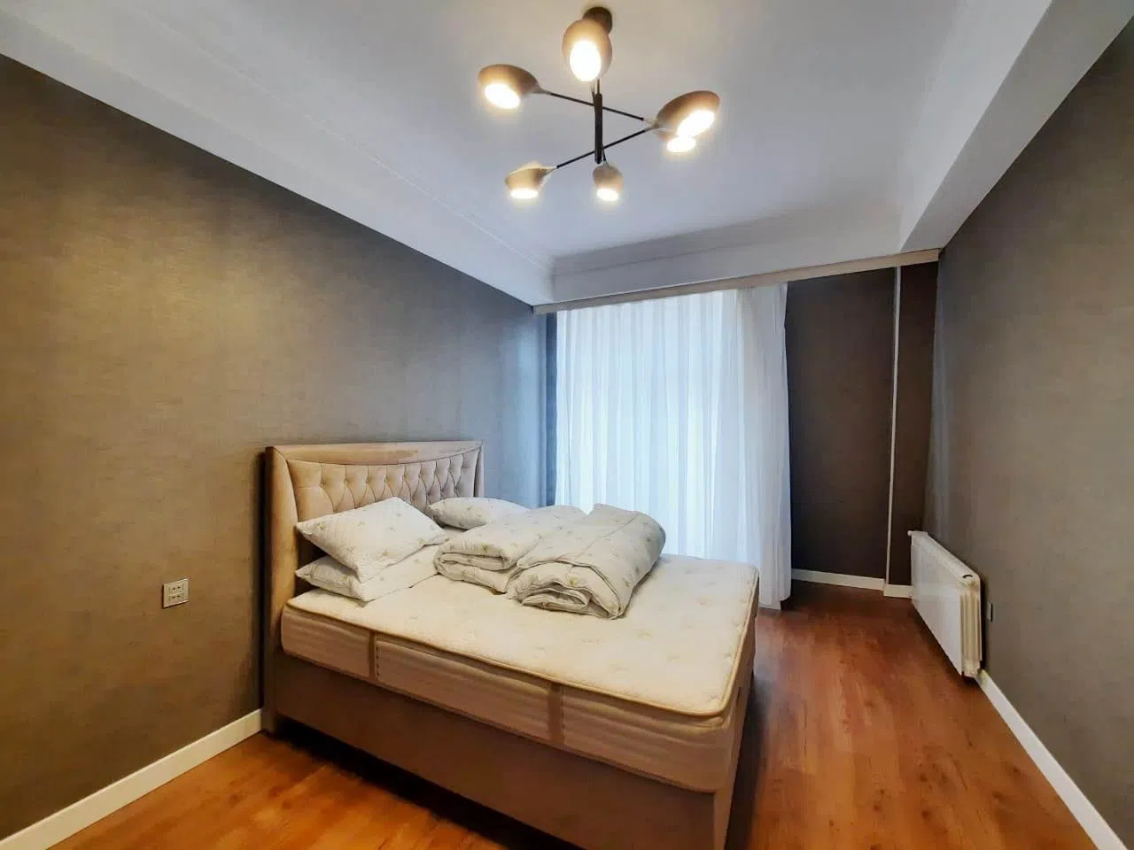 4 otaqlı mənzil 160 m² kirayə verilir — şəkil 11