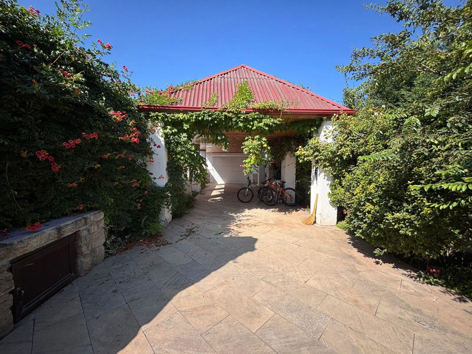 5 otaqlı bağ evi 250 m² 8 sot torpaq sahəsində satılır — şəkil 14