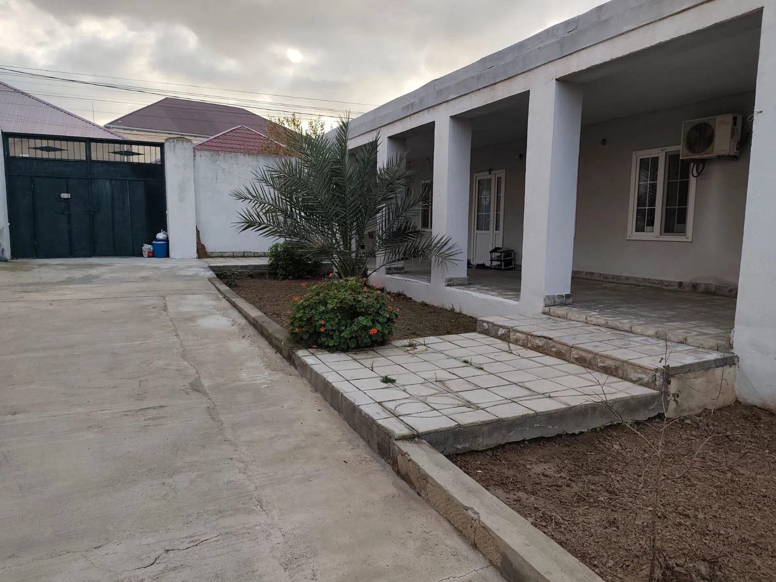 5 otaqlı həyət evi 200 m² - 7 sot torpaq sahəsində satılır - Tenderyard