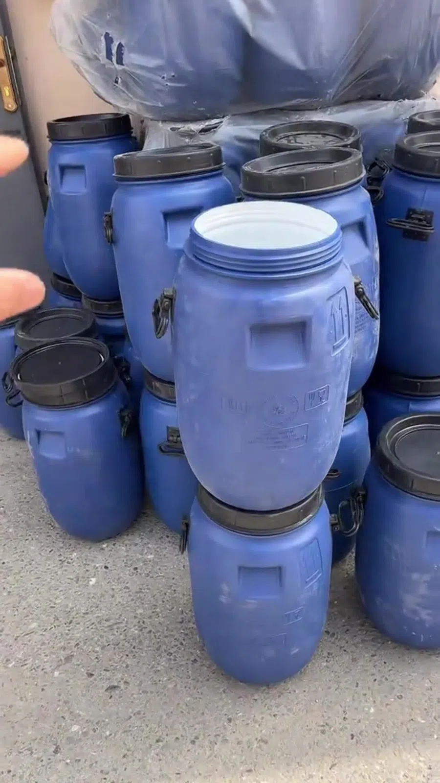 Bal üçün qida dərəcəli plastik və metal bidonlar — şəkil 22