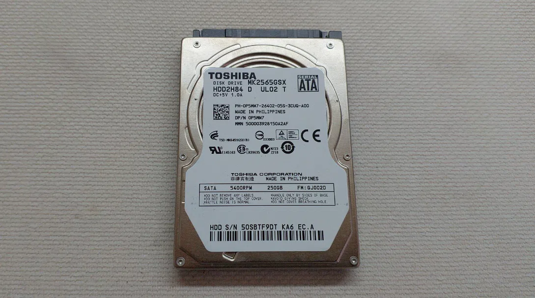 Toshiba MK2565GSX 250GB 2.5 SATA HDD — şəkil 2