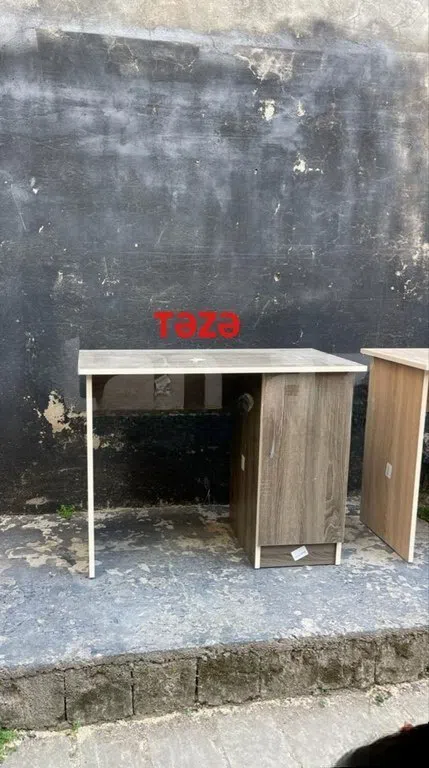 Writing desk Brown color - Tenderyard